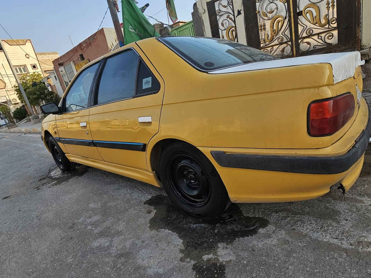 بيجو بارص 2015 رقم بغداد مكانها ديوانية كير ومكينه نضيفات راديتر جديد حداديه نص عمر ونقصها تبريد
سعرها ٣٤ وبيها مجال 
واني بخدمتكم
***********
