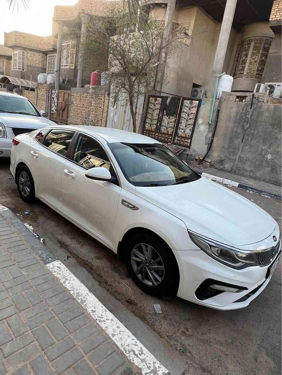 K5 وارد كوري 
موديل 21
رقم اربيل سنويه 29
كفاله فقط باردات صغار كلش 
للبيع او مراوس بجارجر اوباما 
سعر 157 وبيها مجال  قليل 
واتساب فقط ***********
واتساب فقط *********** البصرة, العراق
