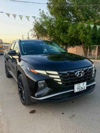 توسان 2024  اسود ♣️  السياره فول عدا الفتحه   السياره جداً نظيفه من ام...