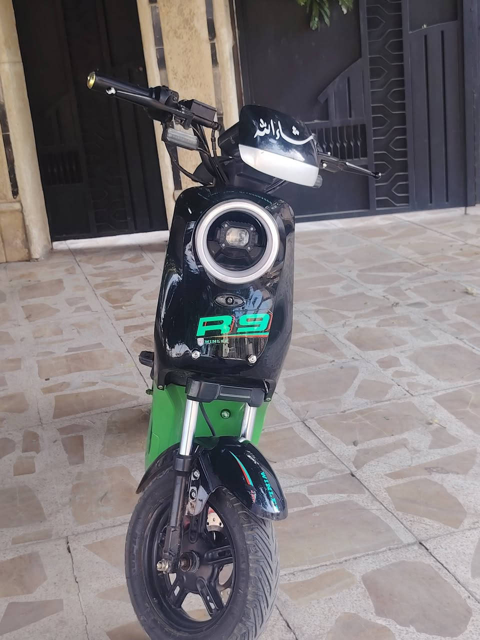 السلام عليكم
ماطور شحن للبيع R9 2026 الونلي الأصلي 5 بطاريات دبل ٣٢ أمبير شرط الفحص لايت عالي ناصي بك لايت اشاير يمين يسار خلاط بي نضام بك (الرجوع إلى الخلف) هورن ٤ نمر سرعه 109 بصمه سويجين كارتين كشنات تغليف
السعر ٤٧٥ وبي مجال قليل
المكان موصل حي الميثاق
التواصل على رقم ***********
