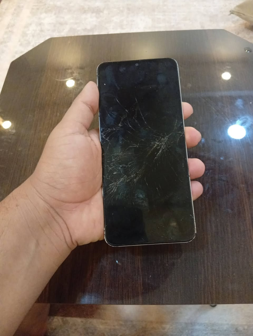 بوكا C71 ذاكره 64 بي فطور بل الشاشه والباقي مكفول سعره 75 وبي مجال لحجز والاستفسار خاص أو واتساب *********** أو *********** فقط أتصال يوجد توصيل مجاني للجميع محافظات العراق ضمان فحص عند المندوب عنوانه الثقه والأمان والضمان والأسعار المناسبه مكاني نجف مجمع بيتي بيع فقط متوازي على بيعته
