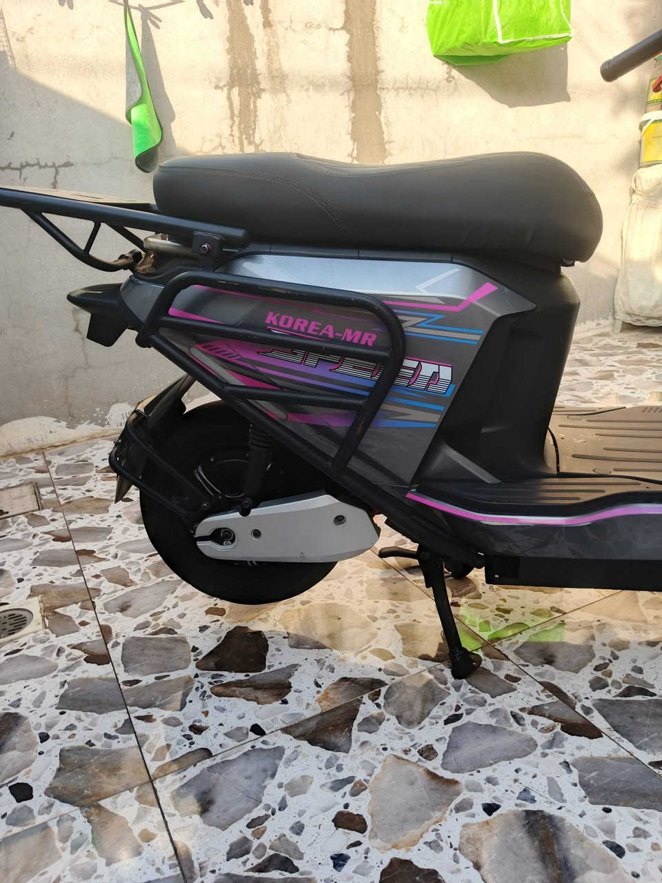 موديل ٢٠٢٥ • ٦ بطاريات • مدرع بالكامل