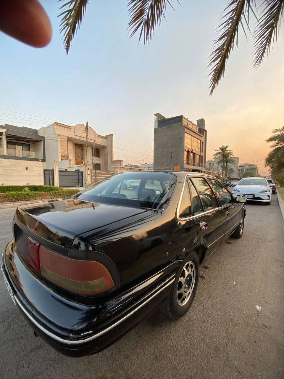 السلام وعليكم
تحيه طيبه دايو برنس  للبيع رقم  بغداد انكليزي مشروع وطني باسمي تحويل بنفس اليوم رقم دولي انكليزي موديل 1993 لون اسود
محرك مفتوح حجم2000 كير اوتو 
كير محرك اكسل جدد  تبريد ثلج 🥶🥶
صدر امامي خلفي نضيف تخم تاير نضيف
(ملاحظه)
السياره مصبوغه    بس للجماليه بدون حادث 

مكان السياره بغداد  الشراي يتصل غير متواجد عل فيس اتصال فقط  التفاصيل 
رقم رقم الهاتف***********
السعر ٣٧وبيهة مجال للشراي اتصال فقط
