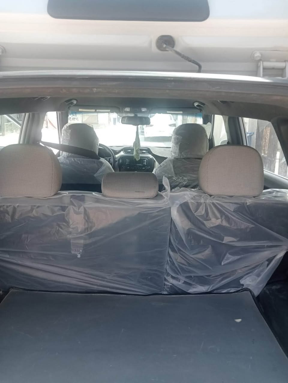 السلام عليكم كيا صول 2014وارد امريكي حادثهه بنيد فقط سياره جديده وجاهزه ماشيه 
92الف سونار موضح بل صور محرك كير تبريد صدر مكفولات بسمي شخصيا للبيع فقط السعر 93
وبيهه مجال اي ستفسار ***********مكاني بغداد 
اخوان مكلف بل نشر اتصل عل رقم
