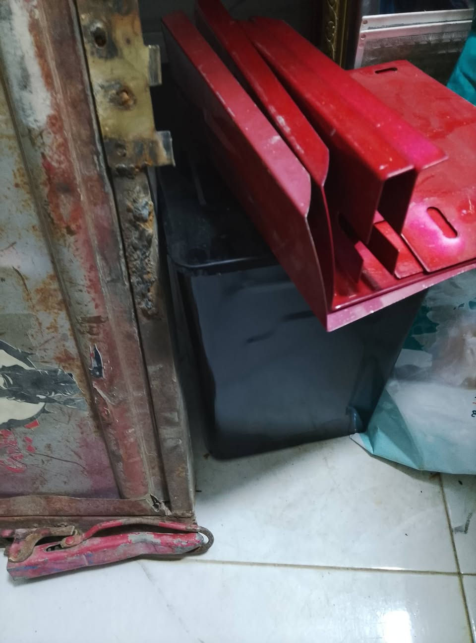 متاح سعر25 كلهن مامتواجد خاص فقط رقم *********** مكان مقابل قريت الغدير
