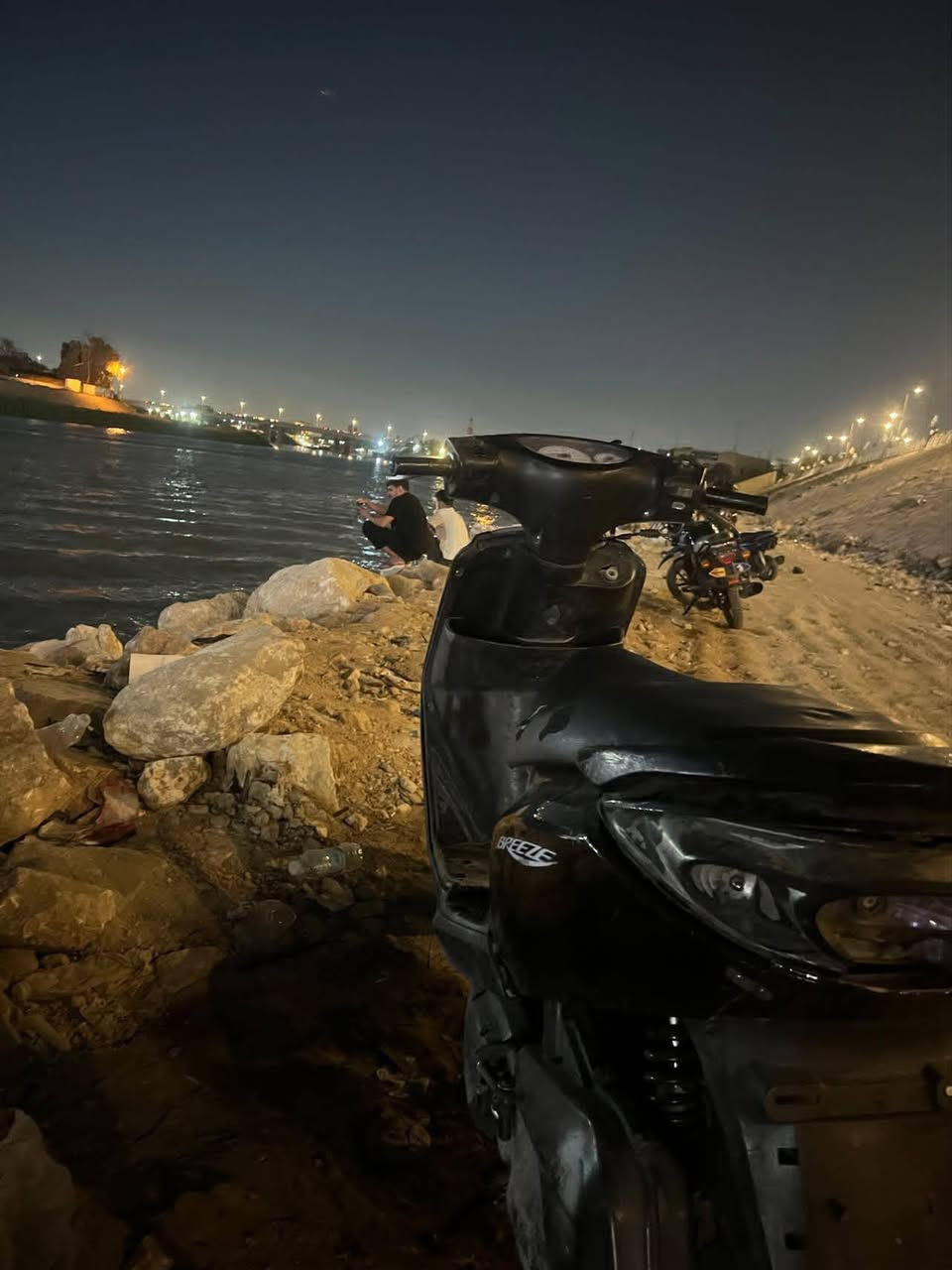 بريز • فحل • كهربائيات