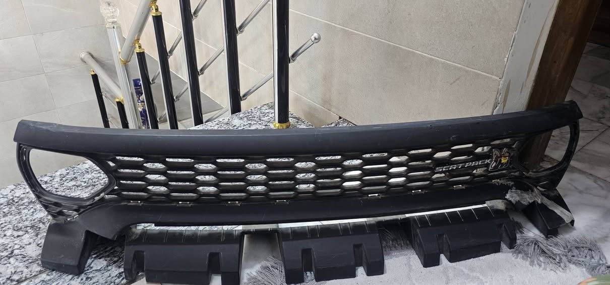 لايتات سكات مديل ٢٣ جدد نضاف كلش وشباج شوفت عينك يرهمن من مديل ١٥ لل ٢٣ كله واحد كاملات جيب وشد ٣٠٠$ كلهن اصلي اصلي اصلي مال السياره نفسها تفاصيل ***********.  مكان بغداد
