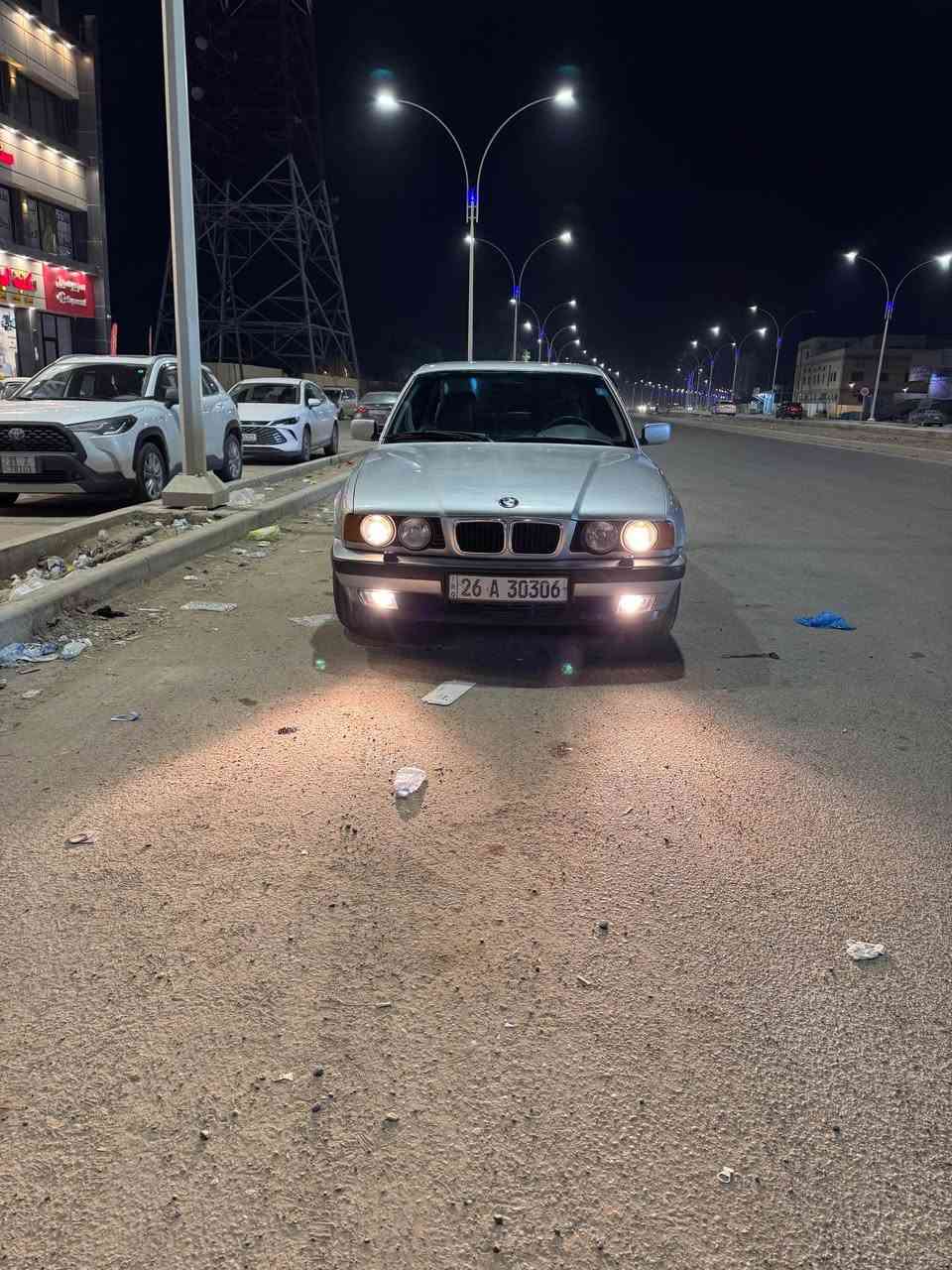 بي ام  525 اصل وارد يابان 
محرك شرط
كير شرط
اكسل شرط
تخم تاير جديد 
كهربائيات كله شغاله
داخل رصاصي 
مكينه كبس مسكر 
تك فانوس 
ويل خليه 
رقم صلاح الدين انكليزي 
تحويل ثاني يوم 
صبغ عام جماليه 
اسعر  60  وشراي يدلل
***********
صلاح الدين بيجي تكريت, صلاح الدين
