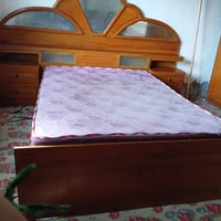 غرفة نوم • نضيفه • قابلة للشراي