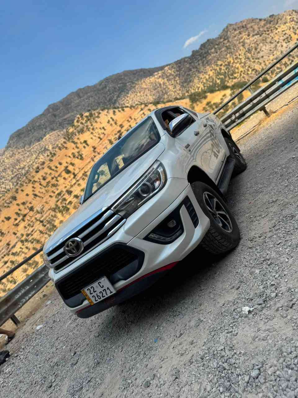 هايلوكس تي ار دي 2020V6 سياره خير من الله سياره مال جناي رقم أربيل انكليزي  ٣٠٠$وبيهه مجال سونار موجود بصور مالته  تجي تكلب وشوف وبيك خير ودلل مكان االسياره الدوانيه. المهناويه  الاتصال على الرقم ***********
