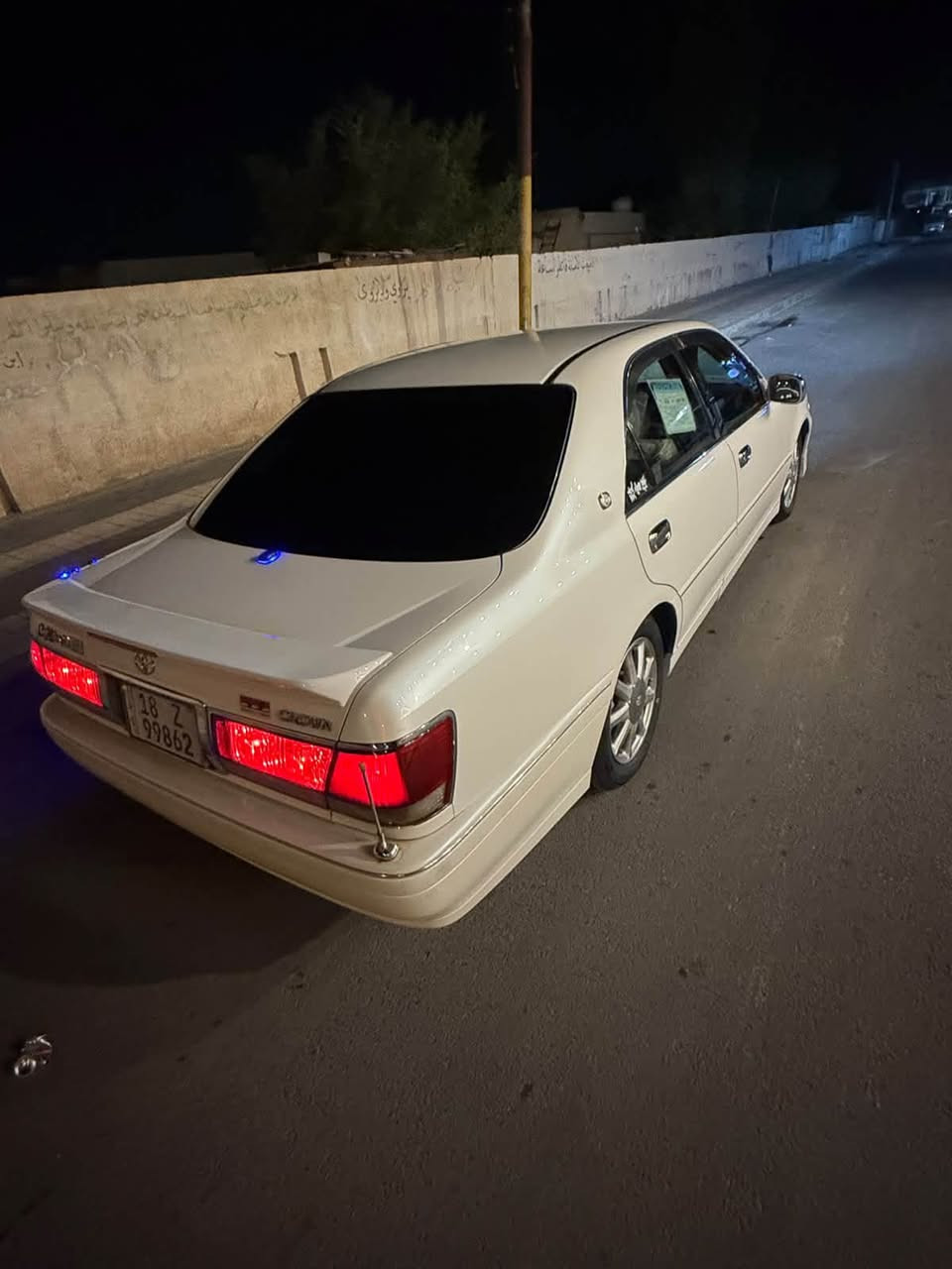 كراون ملكه • ٩٩ • رقم بابل