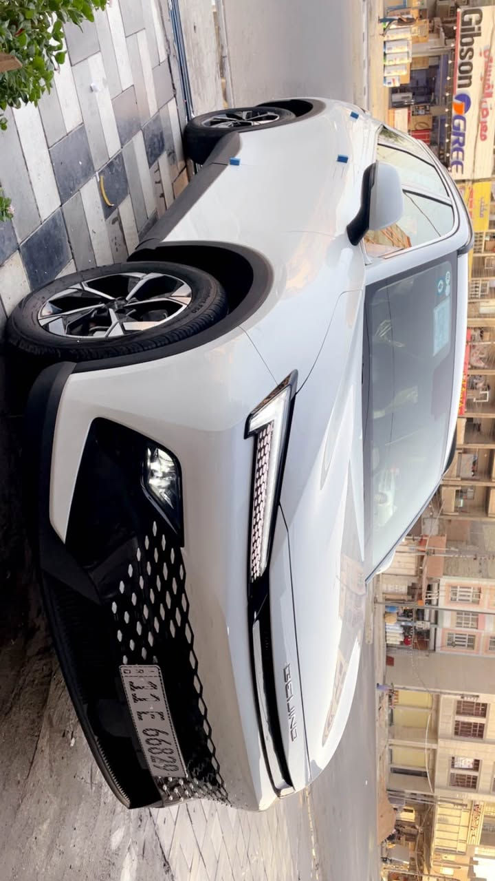 السلام عليكم 
بيع سريع وبسعر مناسب وارخص من الشركة سيارة بايك X55 موديل ٢٠٢٥ بعدها زيرو استلام من الشركة باسمي رقم بغداد نفس اليوم تحويل اني حاضر ضمان ٦ سنوات و٢٠٠ الف كيلو  السيارة بعدها زيرو وبحالة الوكالة
المواصفات
- [ ] بانوراما
- [ ] بصمة تشغيل وفتح ابواب
- [ ] تشغيل عن بعد
- [ ] حجم المحرك ١٥٠٠ توربو
- [ ] ماشية فقط ١٠٠٠ كيلو وقابلة للزيادة
- [ ] انارة داخلية اكثر من ٢٠ لون
- [ ] شاشة كبيرة 
- [ ] كاميرا دوارة 
- [ ] حساس خلفي 
- [ ] لد نهاري 
- [ ] لايت امامي وخلفي زينون اصلي
- [ ] اربع مودات قيادة
- [ ] مانع انزلاق
- [ ] تحديد مسار وقيادة الية
- [ ] مقاعد جلد لونين أسود ورصاصي
- [ ] مقعد السائق كهرباء
- [ ] هاندبريك بصمة
- [ ] اتو هولد توقف ذاتي عند الازدحام
- [ ] رادار امامي وخلفي 
- [ ] السعر ٢٢٥٠٠ مليون دينار عراقيوبيها مجال ان شاءالله 
- [ ] مكان السيارة بغداد الشعب
- [ ] للاتصال *********** بغداد, العراق
