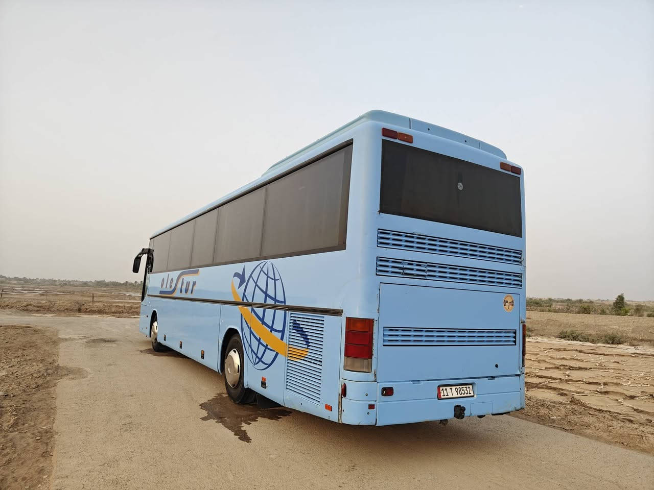 للبيع او مراوس بسيارة صغيرة 
جيتي الفيني موديل 2001 انكليزي 
مكينة ثمانية كير 4×4 
تبريد صيني 
جاهزة للأخير  .  السيارة احلى من الصور 
مكانها ذي قار قضاء الفهود 
***********
***********
