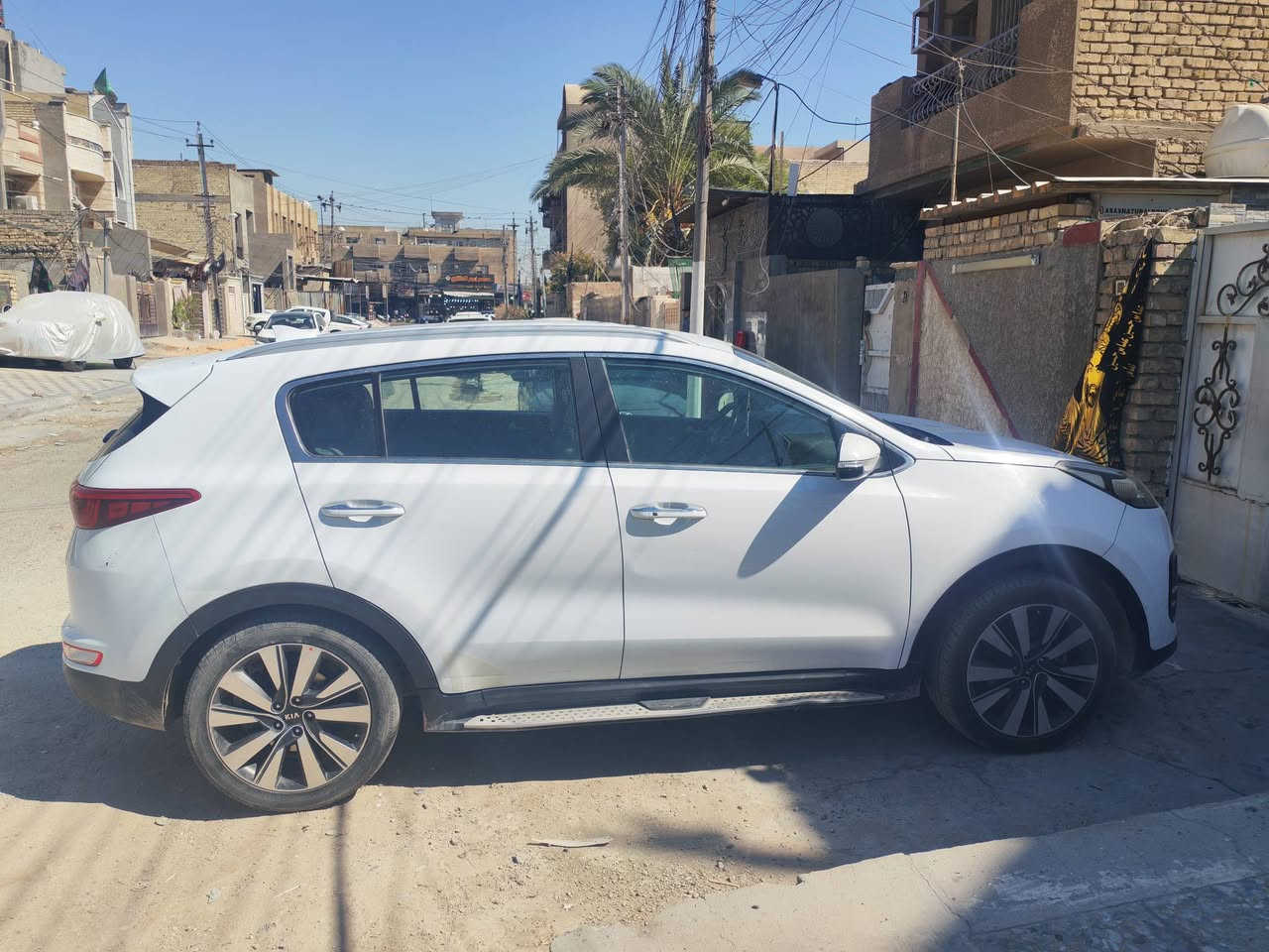 سبورتج موديل 2017 خليجي لون ابيض
ماشية 178 الف كيلو متر
بصمة ودخول ترحيبي
مانع تزحلق و auto hold
الكشنات الامامية تحكم كهرباء
لايتات زنون اني شادهن قبل فترة
تخم تاير جديد
مكينة وكير خير من الله
تبريد امامي+ خلفي ثلج
مري شفط
شاحن wirless
صندوق كهرباء
مثبت سرعة
كاميرا خلفية 
السيارة بدون حادث مكفولة
قطع الصبغ والبارد راسلني اشوفك سونارها
الرقم بغداد الماني 
السيارة باسمي 
مكان السيارة بغداد حي اور
السعر 165 وبيها مجال
للاستفسار الاتصال او واتساب
***********
