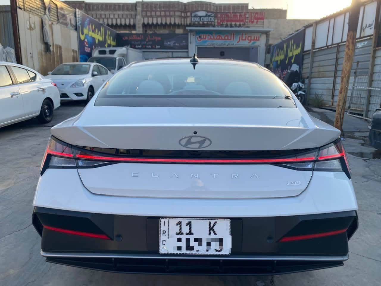 للبيع 2026 النترا ماشيه 1000 كم كفاله عامه محرك 2000cc السعر 29 مليون وبيها مجال مكان السياره الشعب 
للاتصال ***********
***********
