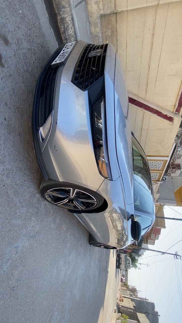 السلام عليكم
هوندا اكورد 2023 فوول مواصفات فئة سبورت هايبرد محرك 4 سلندر بصمه تشغيل وابواب فتحة سقف رادار امامي وجانبي وخلفي مثبت سترين وسرعه. تحديد مسار هاند بريك بصمه حادثه قطعة وحدة فقط جاملغ السعر 185 ورقه مكان السيارة فلوجة للأستفسار ***********
