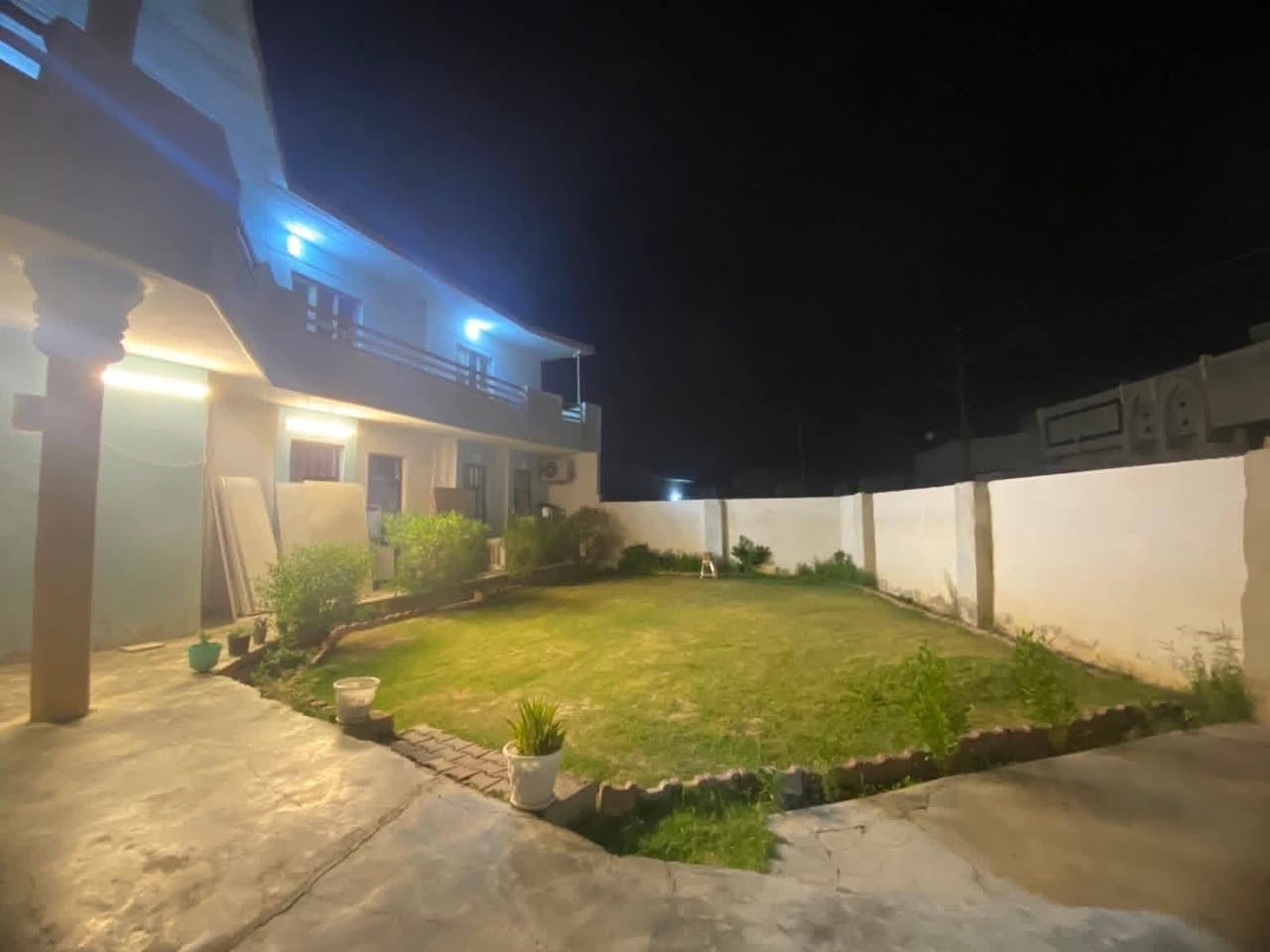 🏠  دار للبيع
🏠  الفرسان مقابيل جامعه تكريت 

🏠  600 ركن

السعر 98 مليون وبي مجال
يرهم مراوس حسب القناعه 
يرهم بمقدمه زينه 

للاستفسار الاتصال

***********
