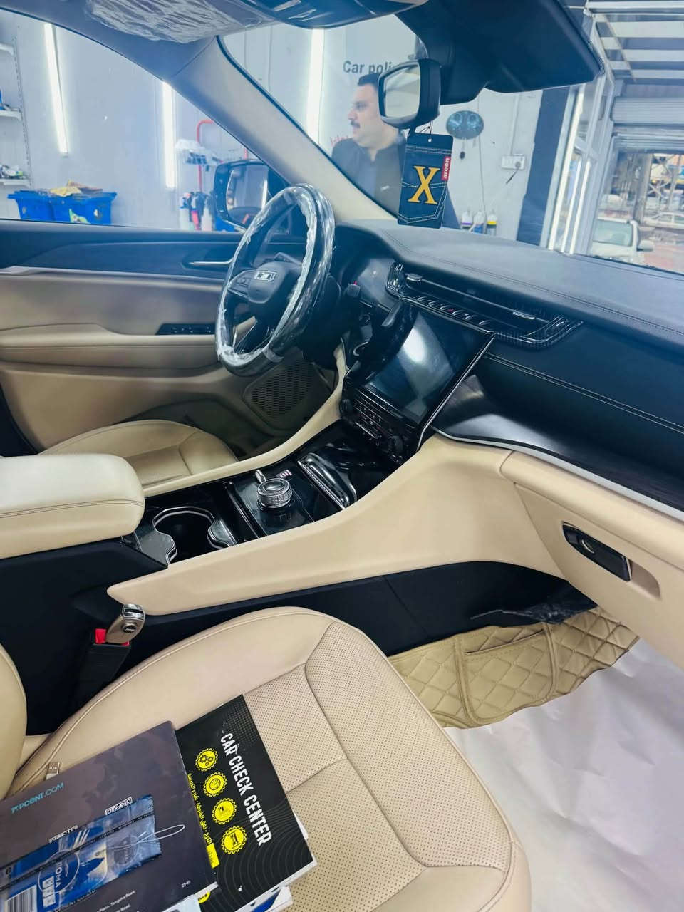 🚘 للبيع جيب 2022 خليجي ال – وكالة هارلم 🇺🇸✨
🔸 Limited
🔸 رقم بغداد
🔸 ماشية 46 ألف كم حقيقي
🔸 السيارة باسمي شخصياً 
🔸 بانوراما ☀️
🔸 شيفتات ستيرن 🎛️
🔸 مودات قيادة متعددة
7 راكب العائلي
🔸 تخم تايرات جديد دلوب الياباني 🛞صار 3 اشهر من شديتة  مليون وميتين سعرة
🔸 الإسبير منازل
🔸 السيارة مكفولة من كل شي ، گير ومحرك  خير من الله 🙏🏻
🔸 كفالة عامة والسيارة بحالة ممتازة جداً
🔸 ما تحتاج أي مصرف، جاهزة للاستخدام مباشرة 💯

✨ سيارة نظيفة جداً وجديدة بكل معنى الكلمة

🤲🏻 وبالخير  على اللي ياخذها. السعر 320 
للاستفسار *********** مكان السيارة ديالى
