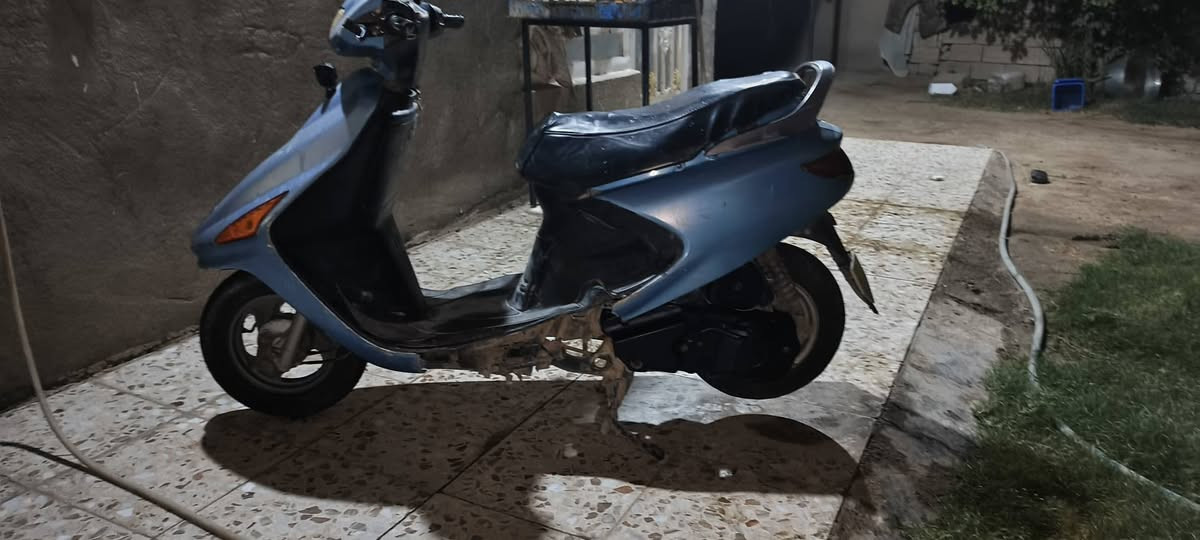 للبيع دراجة فراشة رايده ب 225 الف  محرك نشط شغال سلف و هندر  تشغيل نكره الدراجة نضيفه و كامله من اشاير و لايتات و هورن   و مداريه مال جناية بس كفراته بيه نقص شي بسيط و مبين كدامك كلشي بالصور حتى داخله مبين بدون كفرات  مصورة مكاني بابل - المحاويل  للتواصل  *********** اتصال و واتس موجود و خاص هم متوفر لتفاصيل اكثر
