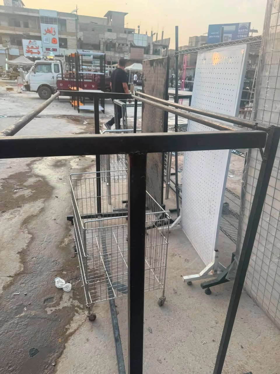ستان ملاابس مستخدم اسعار مناسبة عنوان مدينة صدر قطاع 24انتصل تدلل***********حمودي📞☎️
