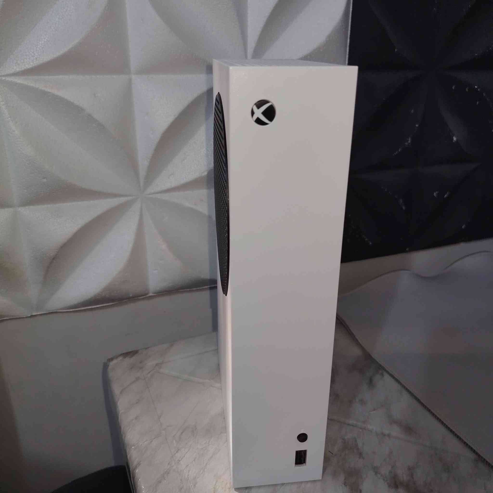 XBOX Series S للبيع
اصدار 2024مستخدم قليل
الXBOX بحالة ممتازه وما مفتوح
يجي بكامل الملحقات
+بطاريات شحن ⚡ 
السعر 410  وبي مجال بسيط
العنوان: كربلاء
للستفسار: ***********
