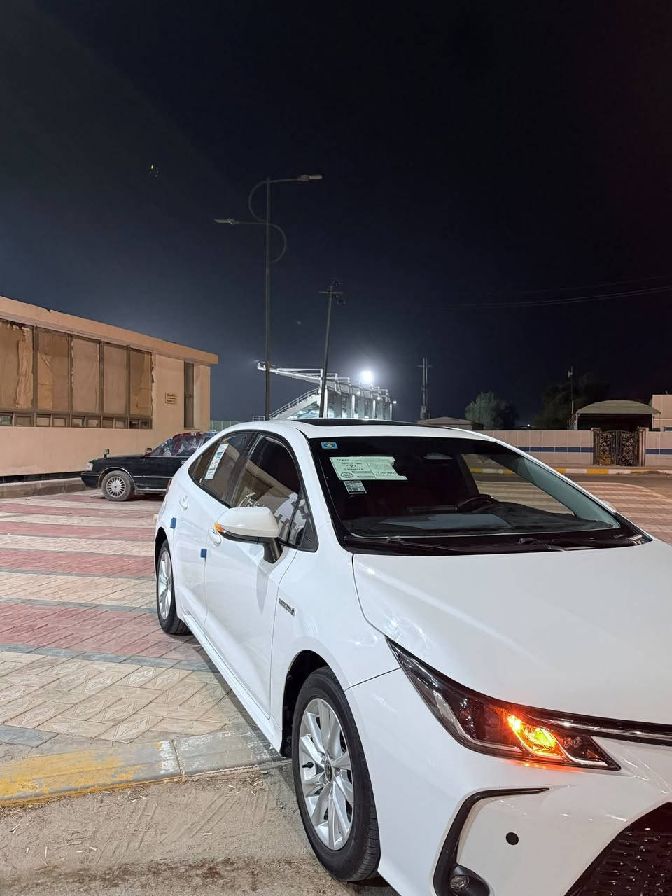 السلام عليكم 
كورلا موديل 24
ماشيه سياره 32 كم 
بيه ضربه كلش بسيطه طرف البنيد وباقي كفاله عامه
فول مواصفات سياره 
سعر سياره 152 بي مجال شي بسيط 
رقم بغداد نكليزي تحويل ثاني يوم 
العنوان ذي قار ناصريه مركز
 *********** واتساب وخط
