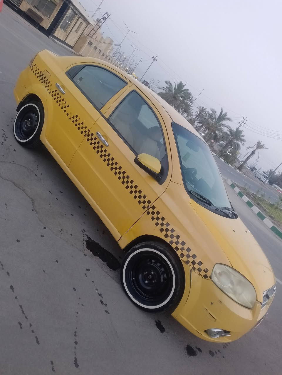سلام عليكم. سياره افيو للبيع موديل 9 خليجي تبريد كير مكينه وحداده مكفولات السياره  تخم تاير و ويل جدد السياره بيه ضربه بلجاملغ الخلفي ومصلح  السعر 45. وبيه مجال للتواصل ***********
