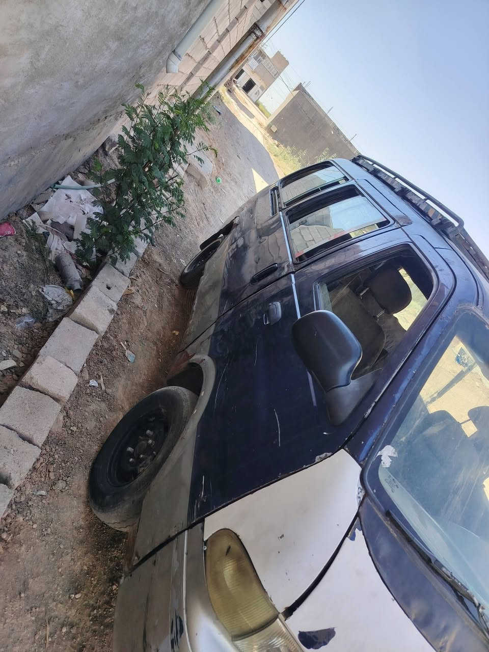 السلام عليكم بريجو للبيع موديل 96 مكينة كير اكسل مكفولات سنويتهة لل28 تحويل مباشر سيارة بيهة شاصي واحد معمر جهت الصدر فقط وعندي بيهة ترتيبات عارضهة ب٣٥ قفلهة مكاني ديالى الخالص ***********
