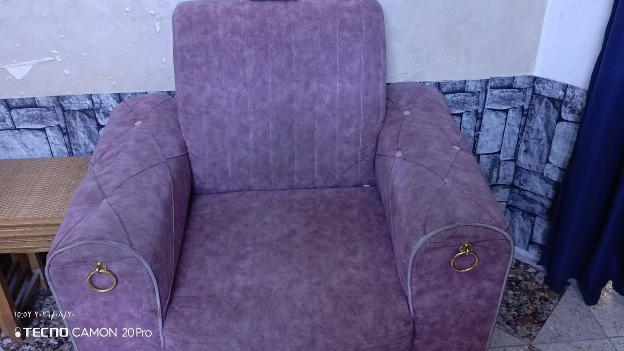 سلام عليكم 
تخم قنفات 8 مقاعد مستعمل سعرهن 250 وبي مجال المراسله على الخاص او الاتصال على الرقم *********** مكاني بغداد حي اور
