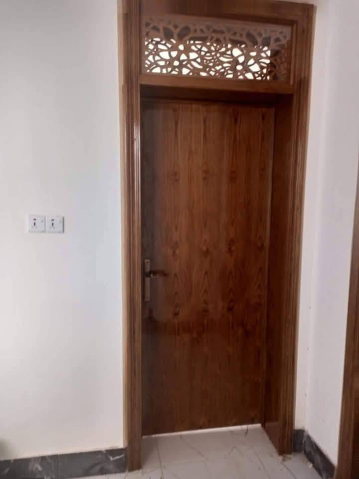 السلام عليكم اليريد تصليح اخشاب أو صبغ غرفه صاج أو ابيض بوب كافت تصليح وصبغ الخشاب بخدمتكم وين مجان اشتغل وسعار مناسبه شغلي موقعي بلبيوت وين مجان بخدمتكم والتزام بلمواعيد رجال اريد اعيش عل باب الله وين يصير رزق اروح اشتغل *********** وتساب
