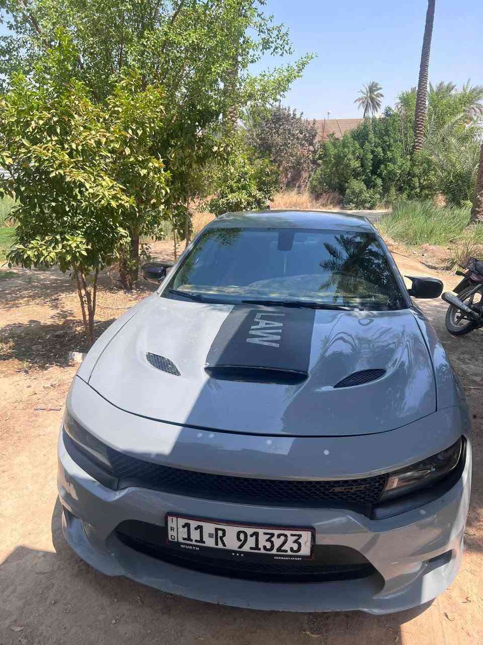 السلام عليكم.                                                                 جارجر موديل 15 اصل  رقم بغداد انكليزي تحويل  حادثها بمريكة جاملغ خلفي وهنا تغير لون بدون دواخل السعر 137 وبيهه مجال حك الجيه مكان بابل سيطره ام الهوه الاستفسار اتصل ***********
