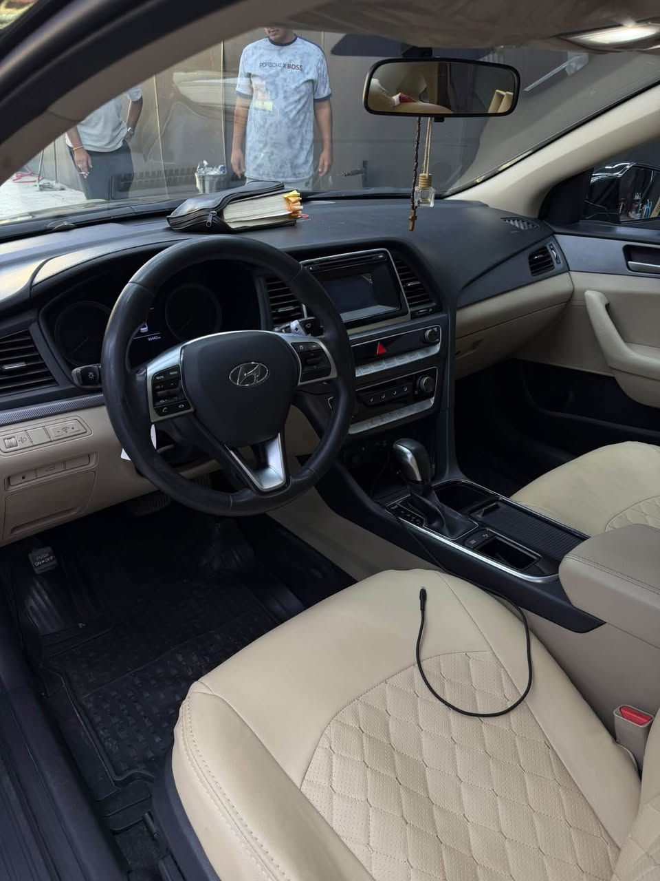 سوناتا ٢٠١٩ خليجي شركة
القاصد
(Hyundai Sonata 2019)
ماشية ٨٦ الف
مكينة ٢٤٠٠
بصمة
بانوراما 
شفتات ستيرن
ويل ١٨
كاميرة وحساسات خلفية
بدون حادث  
مرايا شفط
دبل صالنصة
لد زينون 
السيارة مكفولة كفالة عامة من الصبغ والبارد سنوية باسمي تحويل مباشر
السعر : 16,500$
هاتف : ***********

نص مكتوب في الصور:
- iQ