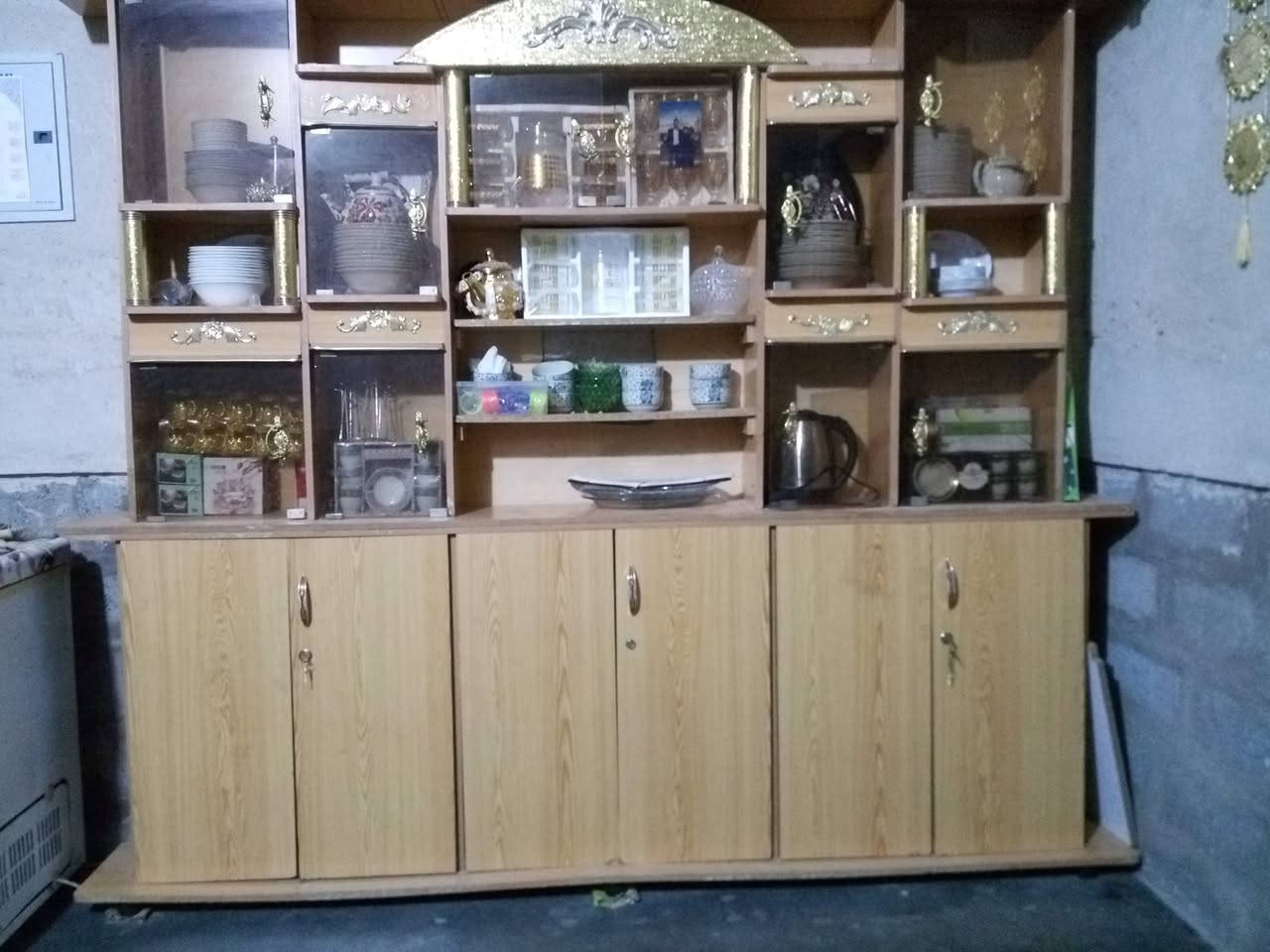 معرض للبيع • بروانة • قرب مول فراس النعيمي