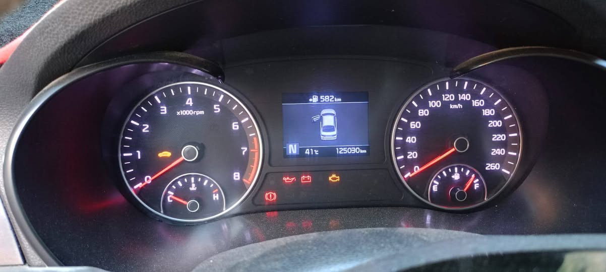 السلام عليكم
اوبتيما 19 خليجي مكفول 
رقم واسط باسمي مشروع وطني 
محرك 2.4 دوش 
السياره على وضع الشركه 
ماشيه 123
مكان السياره ناصريه مركز حي التضحيه 
السونار مرفق بالمنشور 
السنويه 2029/5/30
الاستفسار ***********
