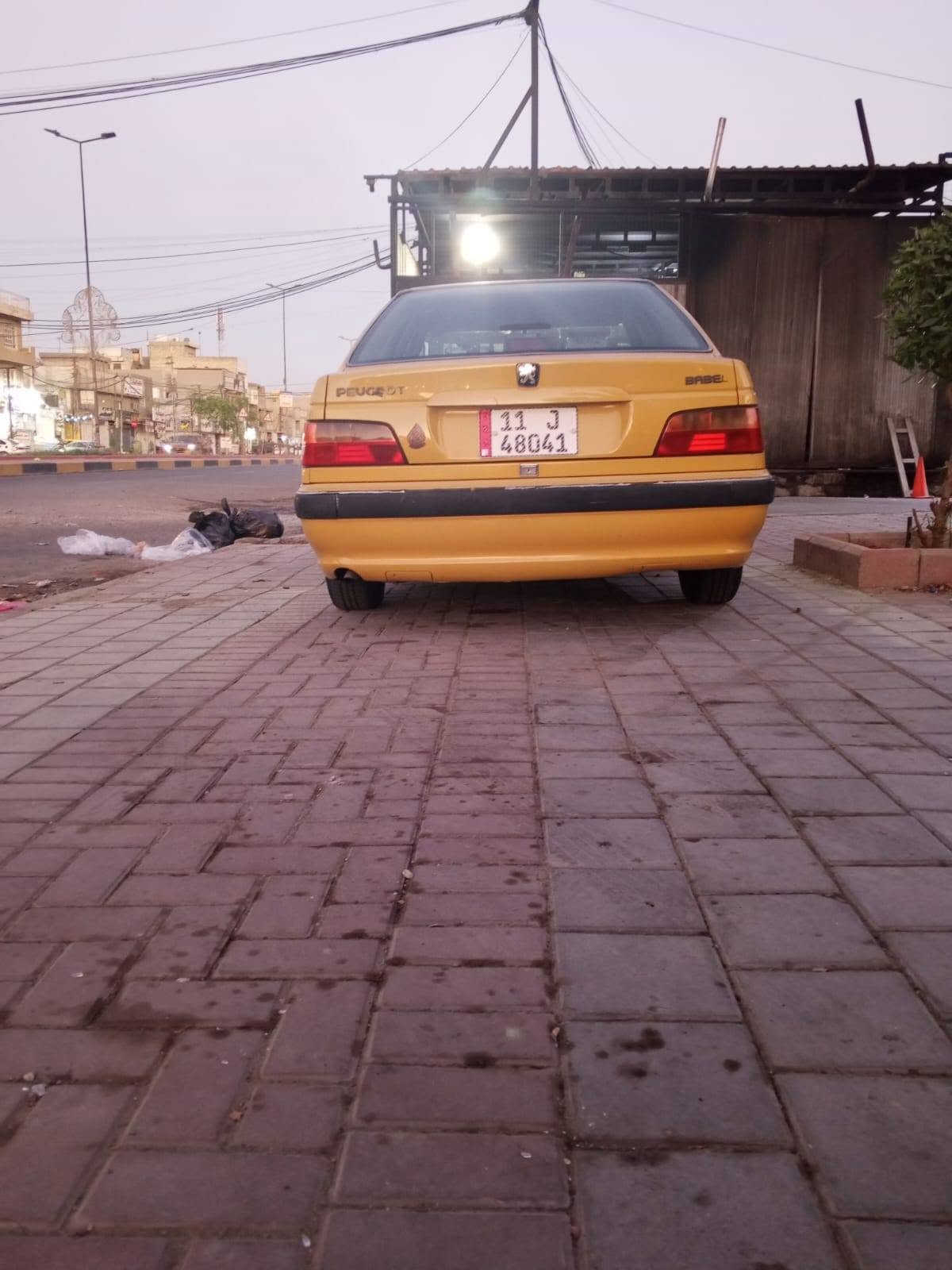 سلام عليكم  بيجو بارص 2015
هيئه وغرامه مصفرة 
سيارة جاهزة كبل للشارع 
باب خلفي مبدل فقط 
رقم جديد سنوية جديدة
تخم تاير سيارة 
تبريد 
صدر كامل
جراد بيها سيارة كدام العين
مكينه خير من الله 
هزة جديدة 
العنوان بغداد قرب جامع الفردوس مكلف بلنشر 
يوسف الربيعاوي هذا راعيها 
***********
