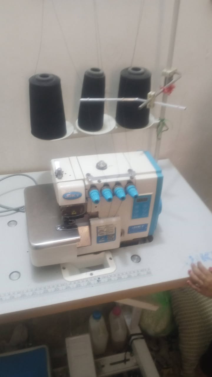 اوفر للبيع نضيف مال بيت اخو الجديد استخدام كلش قليل جانة عائلتي تستخدمه وتركة الخياطه السعر (350 )
العنوان مدينة الصدر حي طارق شارع الوسط 
رقم الهاتف ***********
