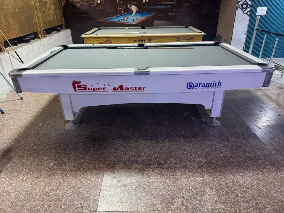ميز سوبر ماستر لبيع  ***********
