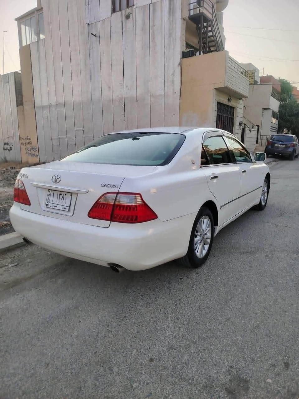 سەرەتا بەناوی خوای گەورە 
شاهینە ساغ ساغ  شتی هەلگیراو 
مۆدیل 2007 بەسمە رەساسی
مەکینە 180  
مەکینە بچوک گێر گەورە مەغوبی بازاڕ 
چوار دگمە  و پەردە 
ناوزەردی ساج مەلەکی 
دعدل سورعە 
تەبرید و شاشە مەزبوت
گێر و مەکینە ئەکسل بە شەرت 
سەقفی شوشەیە 
سەیارەکە پێویست بە وەسف ناکا خۆی دیارە سەیارەی ماڵانە 
یەک دینار مەسرەفی نیە 
دەعمی نیە هیچ 
سبوخیش سۆنەرەکەیم داناوە

سعریش 85 گەڵاو یەک تۆز مەجال
***********
