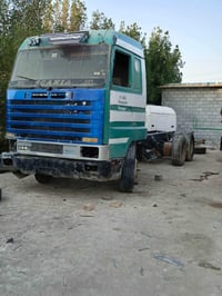 سكانيا للبيع شاصي طويل باج بلادي سحال عضله بدون مكينه وكير قماره جديده...