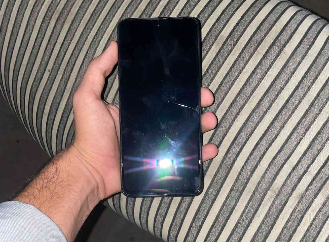 ريدمي c55
بطاريه5000
ذاكره 265
لون اسود 
نضيف الجهاز
عنوان نجف 
سعر 175وبي مجال
للتواصل ***********
