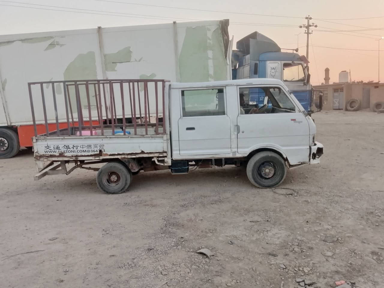 السلام عليكم من رخصة صاحب الكروب كيا دبل قماره للبيع موديل 94 مكينه مال حاويه 2700 بسمي سنويه صاقطه 
شاصي اكسل كير خير من الله السعر 40 أو بيه مجال عنوان السياره كوت للاستفسار الاتصال ب رقم ***********
