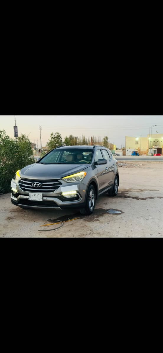 السلام عليكم 
سنتافي مديل ٢٠١٧
للبيع او مراوس  
بلنتره او صني اوسيراتو
 صور موجوده بلمنشور
السيارة مصبوغه عام 
مكينه 4سلندر 2400gdi
جاهزه السياره مكينه كير وحداديه 
وتبريد ثلج 
رقم بغداد تحويل ثاني سنويه لل ٢٩
سعرهه ١١٥ وبيهه مجال قليل 
مكاني نجف خان النص 
*********** النجف, العراق
