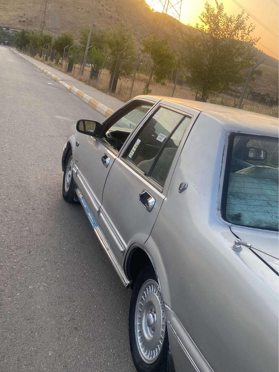 نیسان سدریک 
مۆدێل ٢٠٠١
گێرومەکینە بەشەرت
تەبرید لەسەر سویچ
تەقەو ڕەقەی بەشەرت
١٨٠هەزار غرامەی تێدایە دوایمعامەلە نۆی دەگێڕمەوە
تەحویل بەشەرت 
سعری ٣٨گەڵاو مەجال
براوە و وەڕگەڕان بەشەرە
بۆ زانیاری زياتر تەلەفۆن 
بۆخاوەنی بکە*********** دخان, السليمانية
