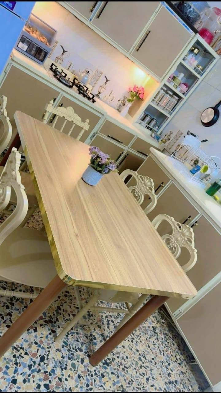 السلام عليكم...

بيت للبيع  او   مراوس.   بقطعه.  بيت طابق ونص  132  متر  خلفي  يتكون من ثلاث غرف  نوم و صالة ومطبخ 

البيت بناء طابوق سقف صب 

جنس العقار طابو ملك صرف 

العنوان... كربلاء المقدسة حي العسكري العابد  قرب السوق مقابل حديقة الودق باب البيت بوجه الحديقة خدمات كاملة تبليط شوارع ارصفة مجاري

بناء طابوق سقف صب 
موقعه بنص سوك حي العسكري العابد
مقابل حديقه الودق
طابو صرف
 باسمي

البيت جدا نظيف وكافة الخدمات
تصوير باقي تفاصيل بالخاص السعر 85الاتصال ***********
