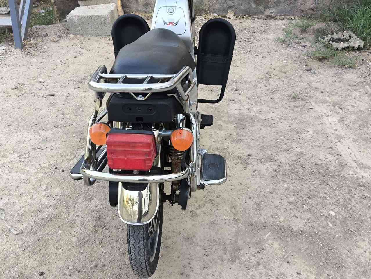 بايسكل شحن اقل بطاريه 9 ونص 
نظيف مكان رمادي
للاستفسار ***********
