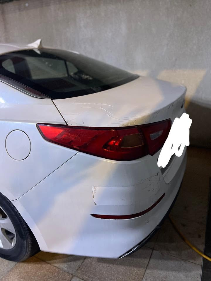 K5 غاز بلاد خط واحد
موديل 16 
السياره جاهزه بيه نقوصات قليله اكفلك كير مكينه حداديه تبريد 
متومه رقم سليمانيه طبق الاصل اكرر دكه حاسب طبق الاصل 
تجي وياها سنويه سعره 42 قفل قفل قفل مستعجل على بيعته
مكان البصره 
***********
