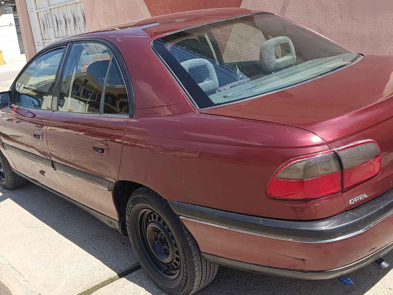اوبل كاميش 1995 
رقم سليماني رقم وسنويه جديد انكليزي سنويه لغايه 2030 هزى 2026
دفتر بانزين بيها 
محرك بطه 2.5 مال موديل 2002 ثلاثه دكم
بدون ضرر بدون تعديل بدون معجون بدون قطره خياس 
فقط بخ كلير للجماليه
سياره نظيف حيل احلى من صوره
صدر امامي خلفي كلها جديد
تطلع بي تراي اي صوت مابي صوت جكه مابي 
سياره ناعم ونشط 
كير محرك بالشرط 
كهربائيات كلها شغال من دعاميه عل دعاميه 
مكان كركوك
***********
شراي خابرني كركوك, العراق
