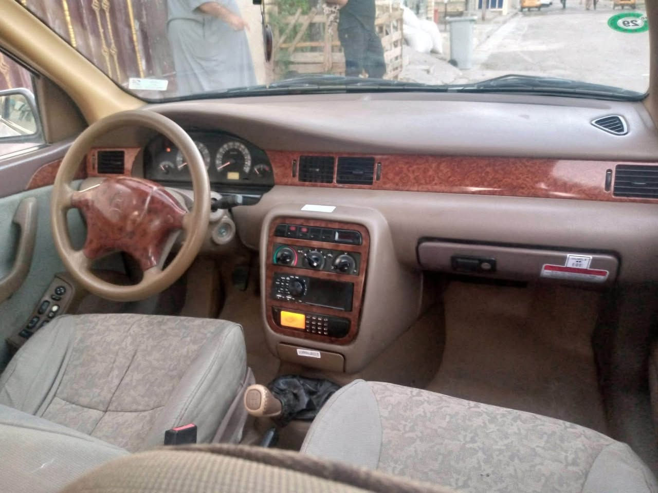سلام وعليكم شباب السياره بسمي سنويه صاقطع 3 شعر وبيهه صبغ جاملغ خلفي وثنين دوس ***********
سعر 43 وبهه مجال

