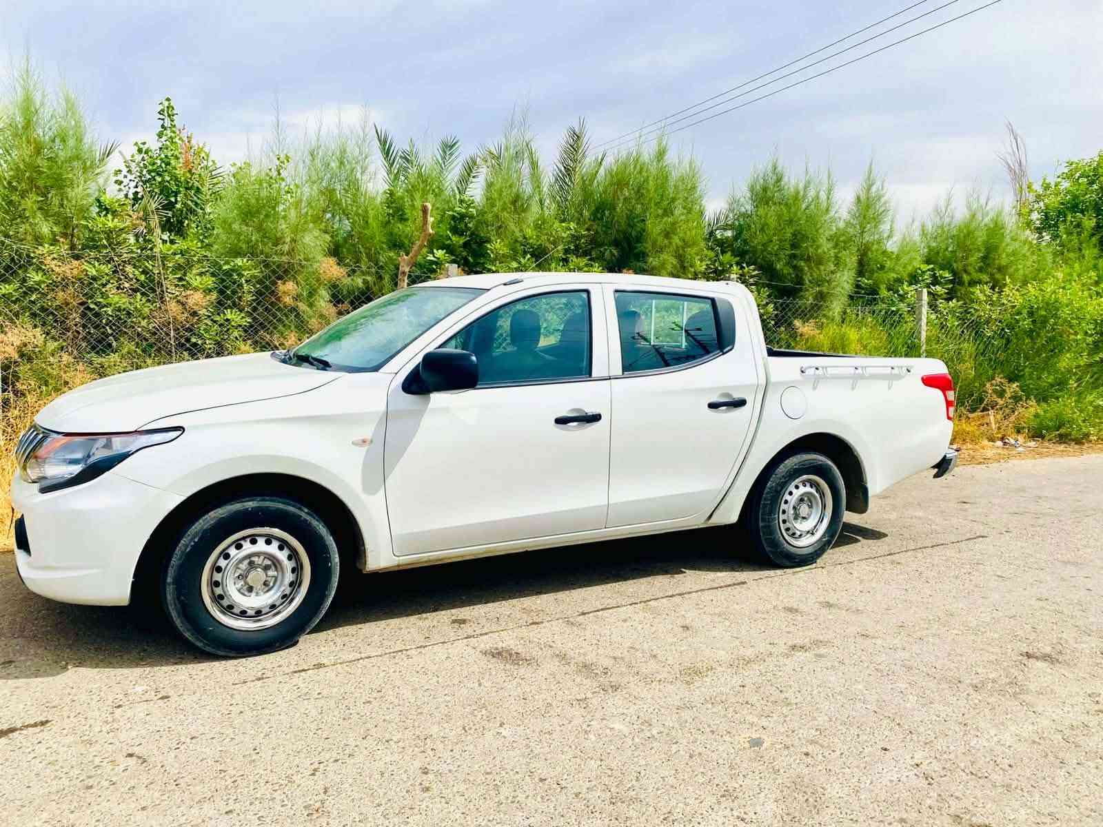 ميستبوشي دبل قماره موديل 2018رقم سليمانيه
ضرر السياره تبديل بونيد بدون دواخل 
محرك كير تبريد تحويل  كلها شرط 
السياره جاهزه بدون نقص سياره جديده مال جناي
سعر السياره 145وبيها مجال
مكان السياره ناحيه الزاب 
للاتصال ***********

