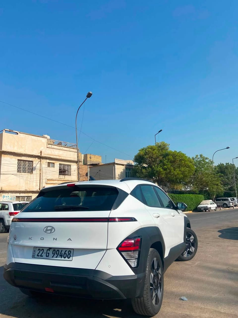 � للبيع Hyundai Kona 2024 وارد خليجي 🚨

✨ فول مواصفات
 مكينة 2.0 لتر
 بانوراما
 تحكم ستيرن
 شاشة ومواصفات حديثة
 تكييف ممتاز
 أنظمة أمان ومواصفات كاملة
📍 الممشى: 25,945 كم
مكفولة من الدعامية للدعامية
✨ سيارة نظيفة جداً 
***********  مكان السياره بغداد 

💰
